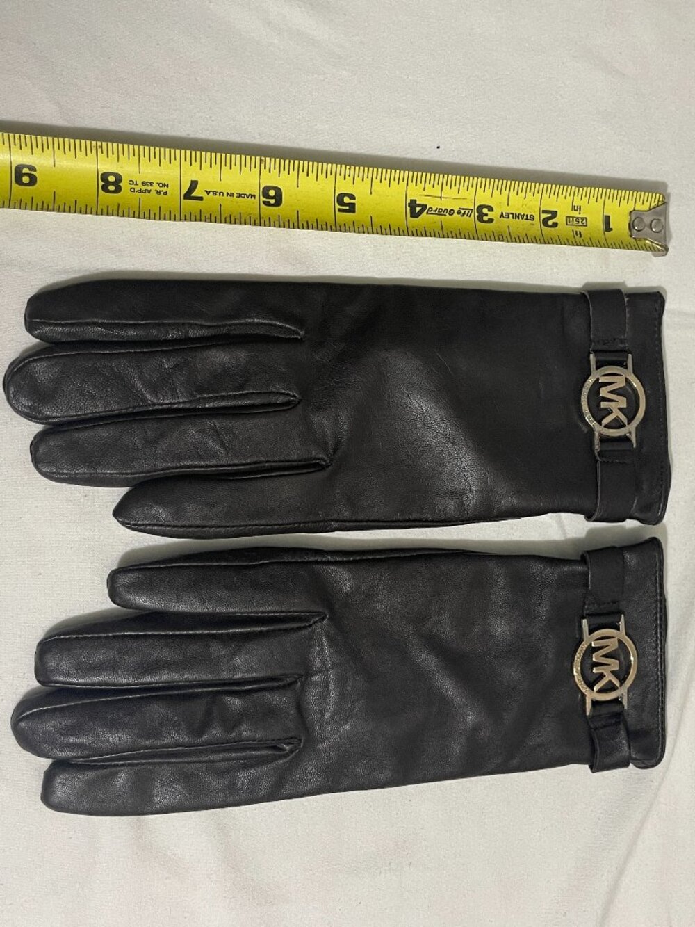 Michael Kors Women’s Medium Black Leather Gloves Gold MK Logo 9.5”
